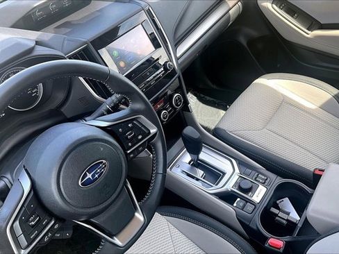 Used 2023 Subaru Forester Premium AWD/4WD image 18