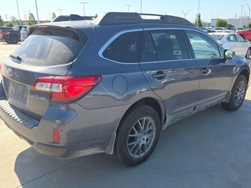 Used 2016 Subaru Outback 2.5i Premium AWD/4WD image 5