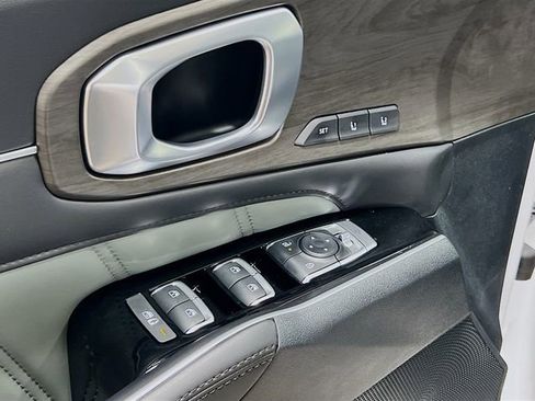 New 2025 Kia Sorento SX Prestige w/ Sage Leather Package image 18