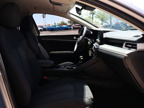 Used 2021 Kia K5 LX FWD image 34