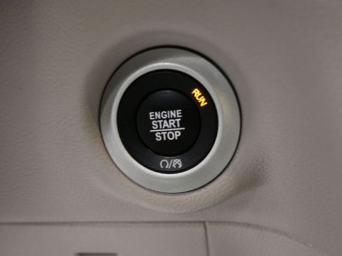 Used 2017 Chrysler Pacifica Touring Plus image 20