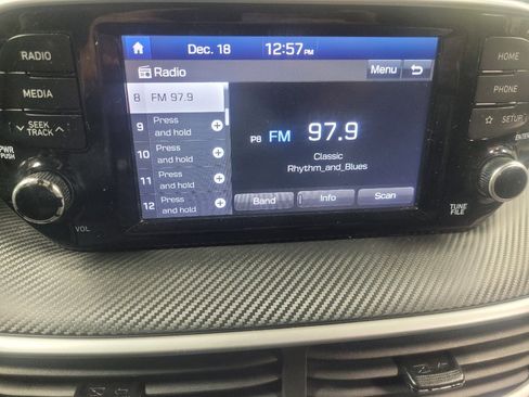 Used 2019 Hyundai Tucson SE image 25