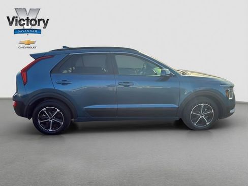 Used 2024 Kia Niro EX image 8