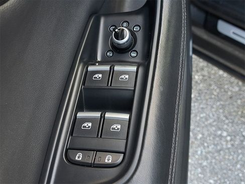 Used 2022 Audi Q7 3.0T Premium Plus w/ Premium Plus Package image 22