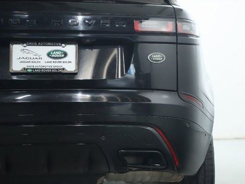 Certified 2019 Land Rover Range Rover Velar R-Dynamic SE AWD/4WD image 45