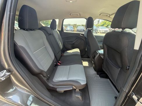 Used 2015 Ford Escape SE AWD/4WD image 24