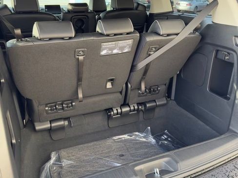 New 2026 Honda Odyssey Elite image 14