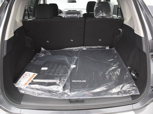 New 2026 Nissan Rogue SV image 34