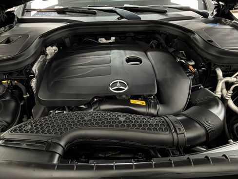 Used 2021 Mercedes-Benz GLC 300 image 35