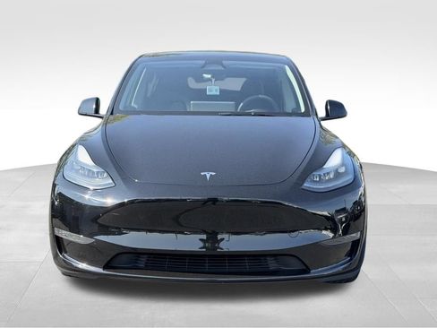 Used 2024 Tesla Model Y Performance AWD/4WD image 2