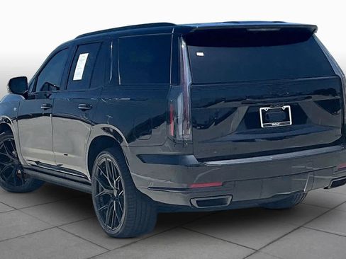 Used 2025 Cadillac Escalade Sport w/ Touring Package AWD/4WD image 11
