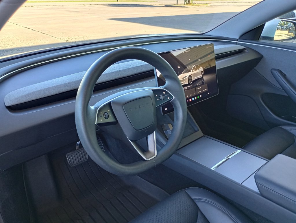 Used 2025 Tesla Model 3 Long Range RWD image 10