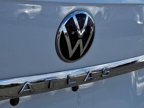 Used 2022 Volkswagen Atlas SE image 28