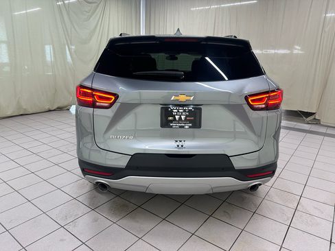 Used 2025 Chevrolet Blazer LT w/ Convenience Package FWD image 6
