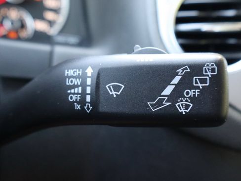 Used 2011 Volkswagen Tiguan S AWD/4WD image 30