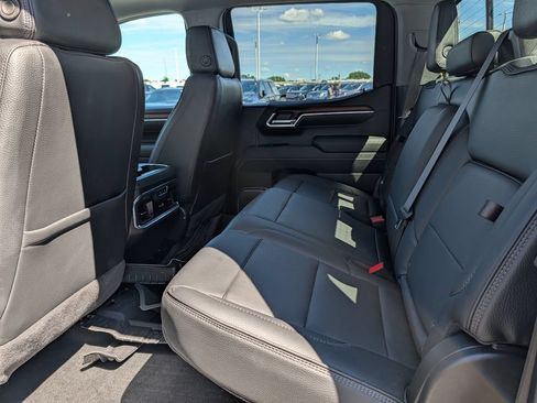 Used 2025 GMC Sierra 1500 Denali w/ Denali Reserve Package AWD/4WD image 16