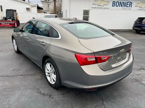 Used 2017 Chevrolet Malibu LT w/ Driver Confidence Package image 5