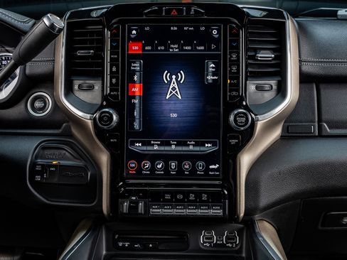Used 2019 RAM 2500 Laramie w/ Night Edition AWD/4WD image 23