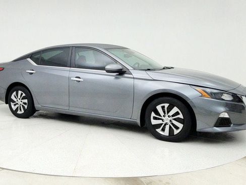 Used 2022 Nissan Altima 2.5 S image 3