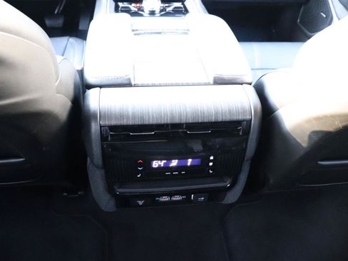 Used 2024 Jeep Wagoneer L Series III w/ Flexible Seating Group AWD/4WD image 22