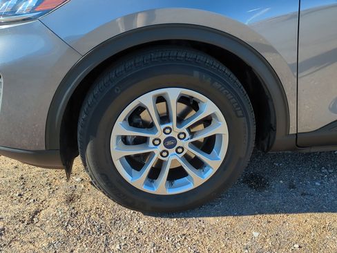 Used 2022 Ford Escape SE image 10