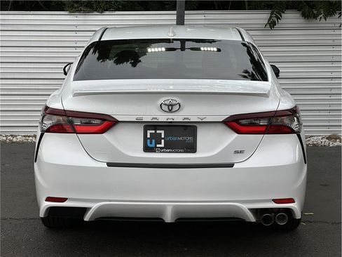 Used 2023 Toyota Camry SE FWD image 11