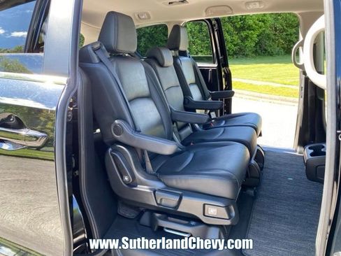 Used 2025 Honda Odyssey EX-L image 35