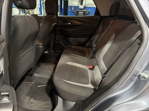 Used 2022 Chevrolet TrailBlazer LT image 26