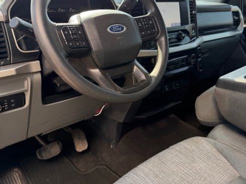 Used 2021 Ford F150 XLT image 9