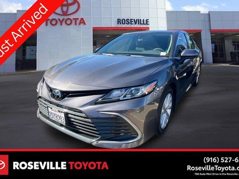 Certified 2023 Toyota Camry LE FWD image 1