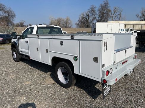 New 2024 Ford F550 4x4 Regular Cab Super Duty image 3