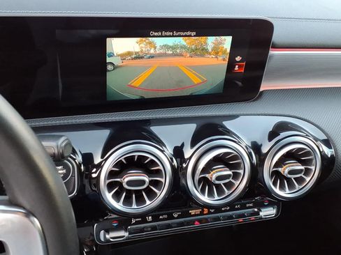 Used 2020 Mercedes-Benz CLA 250 image 22