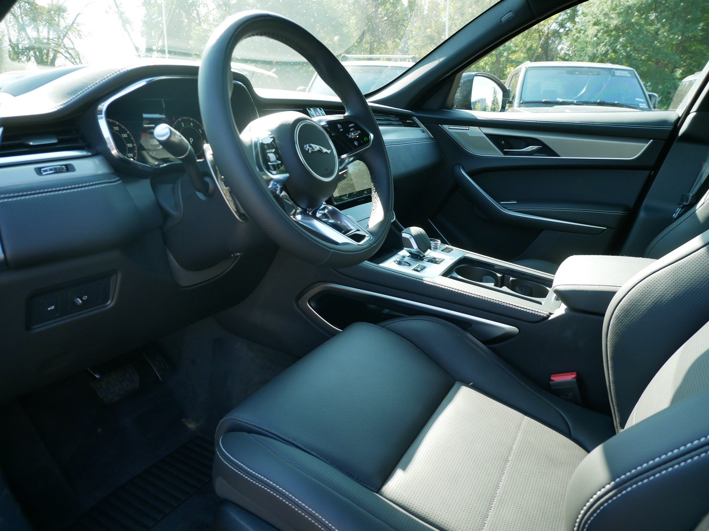New 2026 Jaguar F-PACE R-Dynamic S AWD/4WD image 3