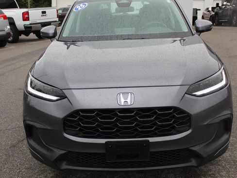 Used 2025 Honda HR-V LX image 2