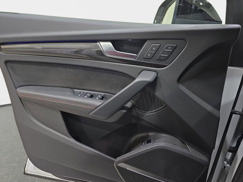 Used 2023 Audi SQ5 Prestige w/ Prestige Package image 29