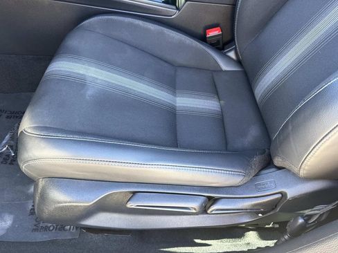 Used 2022 Honda Civic Sport image 29