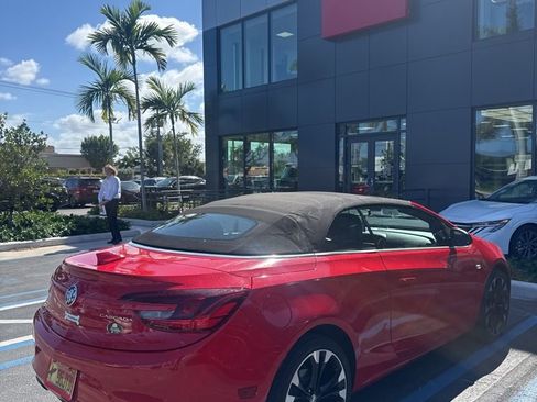 Used 2019 Buick Cascada Sport Touring w/ Dark Effects Package image 4