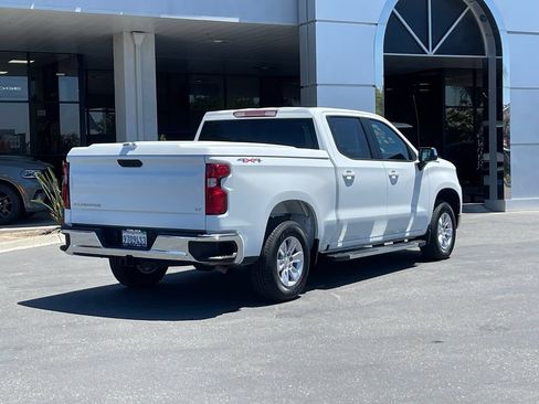 Used 2023 Chevrolet Silverado 1500 LT AWD/4WD image 4