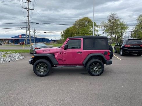 Used 2022 Jeep Wrangler Sport AWD/4WD image 8