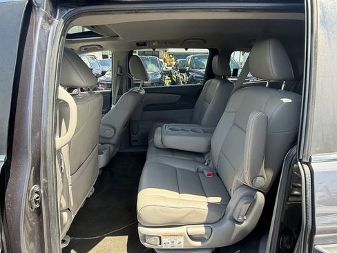 Used 2015 Honda Odyssey EX-L image 12