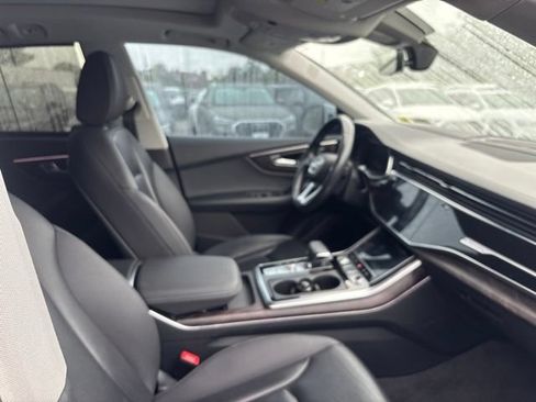 Used 2019 Audi Q8 Prestige w/ Year 1 Package AWD/4WD image 9
