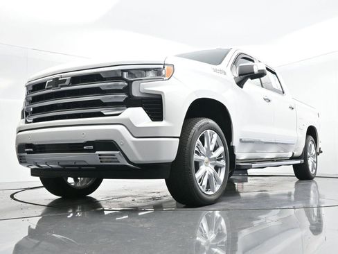 Used 2023 Chevrolet Silverado 1500 High Country w/ High Country Premium Package image 49