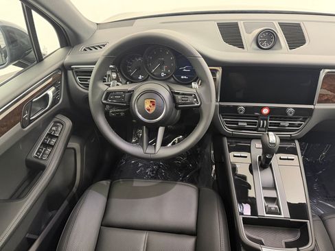 New 2026 Porsche Macan AWD/4WD image 23