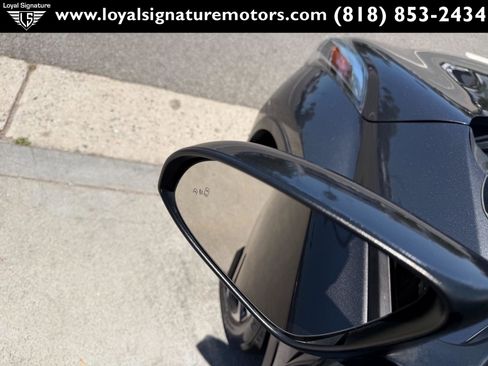 Used 2018 Toyota C-HR XLE FWD image 19