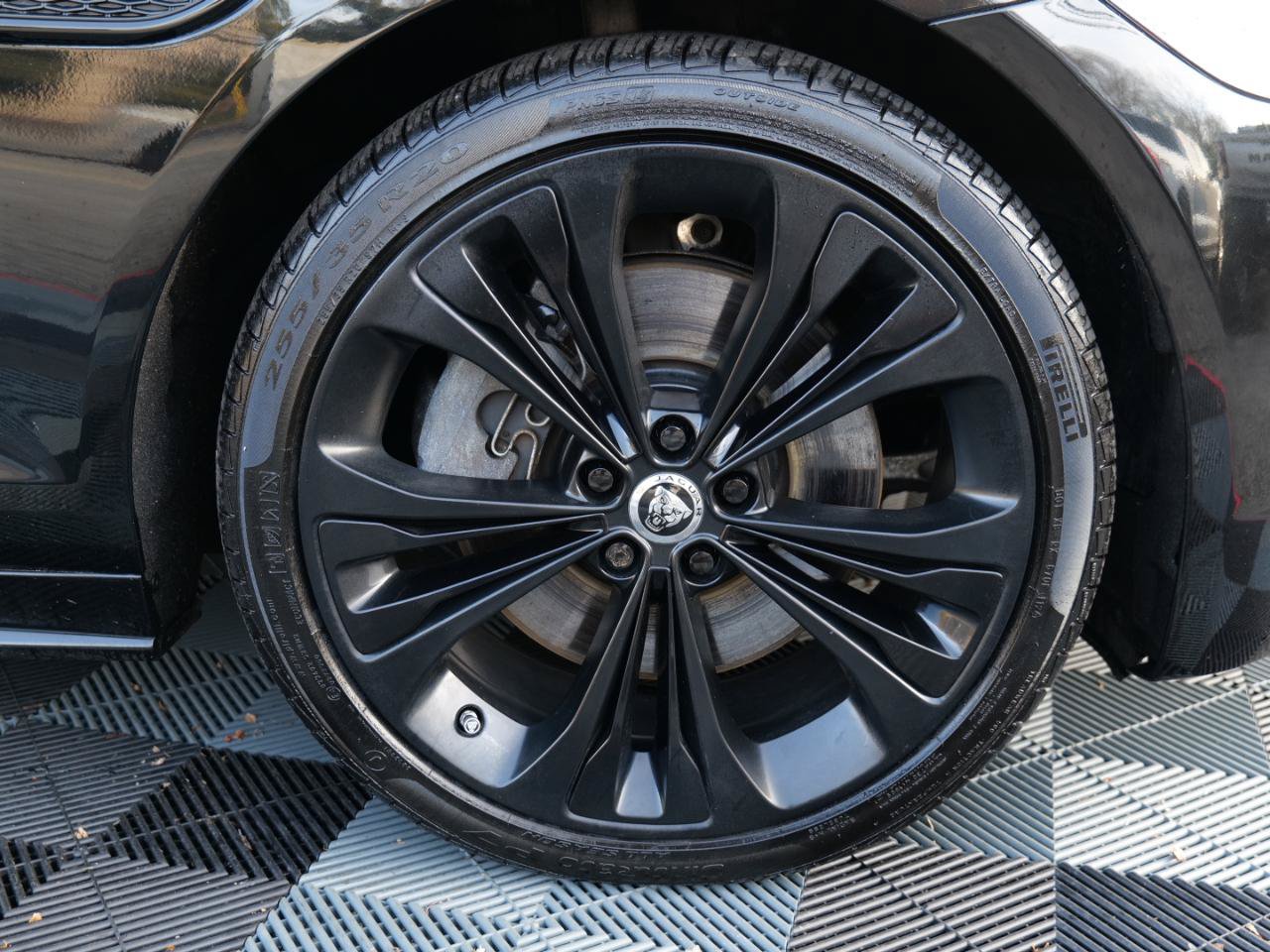 Used 2024 Jaguar XF R-Dynamic SE AWD/4WD image 84