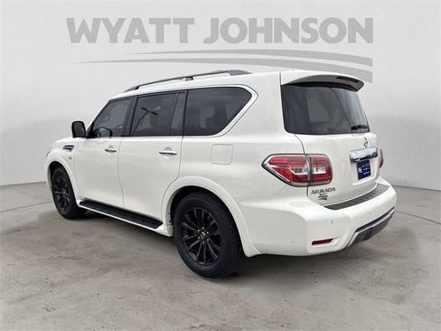 Used 2020 Nissan Armada Platinum image 3