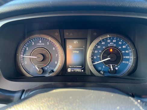 Used 2016 Toyota Sienna XLE w/ XLE Navigation Package image 11