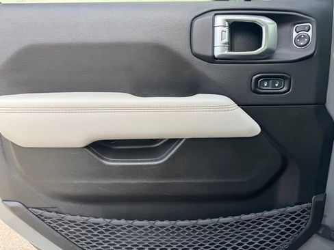 Used 2023 Jeep Wrangler Sahara 4xe image 14