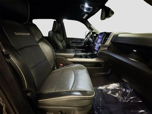 Used 2021 RAM 2500 Laramie image 32