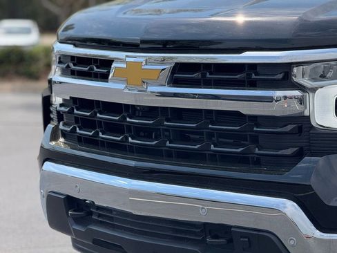 Used 2025 Chevrolet Silverado 1500 LT w/ All Star Edition Plus image 10